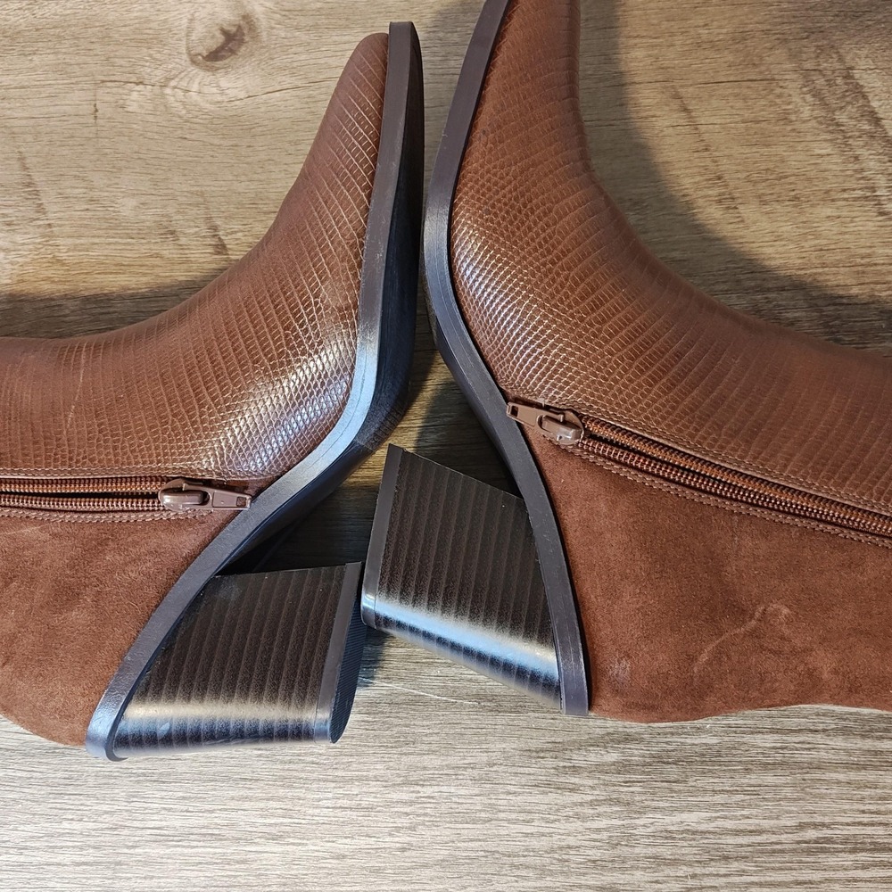 ShoeDazzle Boots Womens Size 7.5 Brown‎ Elidi Ankle Booties Pointed Toe Zip - Picture 8 of 14